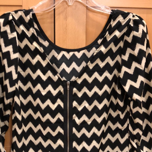 Rue21 Chevron Dress - Size Small - NWT - Picture 3 of 4